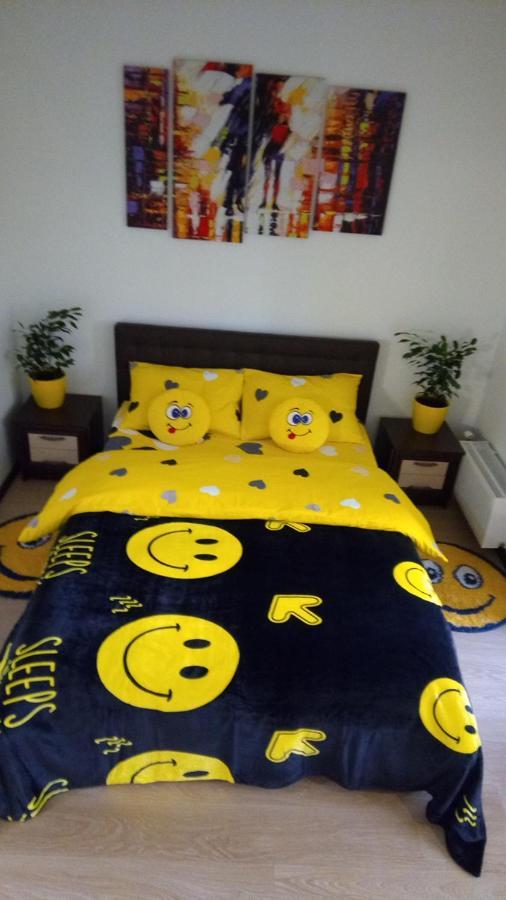 Positive Smile Studio Apartment In The Colorful Comfort Town Residental Complex. Kt-06. 基輔 外观 照片
