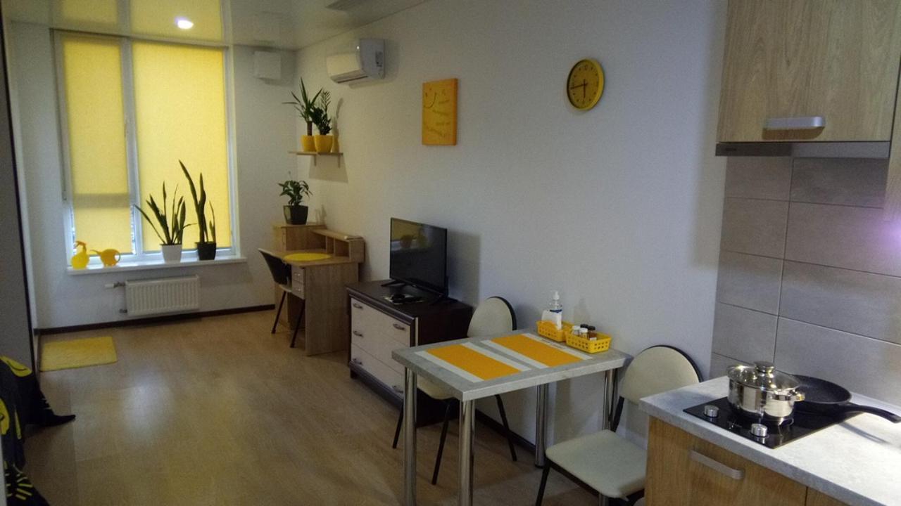 Positive Smile Studio Apartment In The Colorful Comfort Town Residental Complex. Kt-06. 基輔 外观 照片