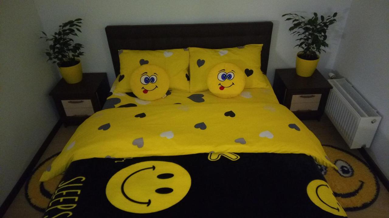 Positive Smile Studio Apartment In The Colorful Comfort Town Residental Complex. Kt-06. 基輔 外观 照片