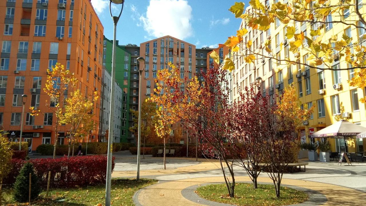 Positive Smile Studio Apartment In The Colorful Comfort Town Residental Complex. Kt-06. 基輔 外观 照片