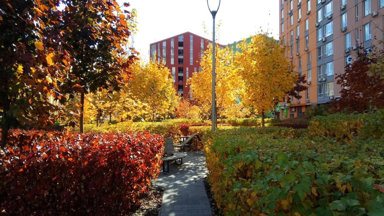 Positive Smile Studio Apartment In The Colorful Comfort Town Residental Complex. Kt-06. 基輔 外观 照片